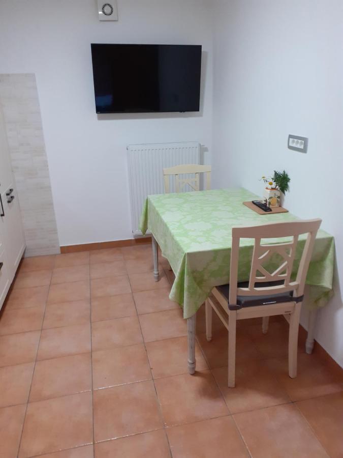 Apartma Elizabeth Apartment Srpenica Luaran gambar